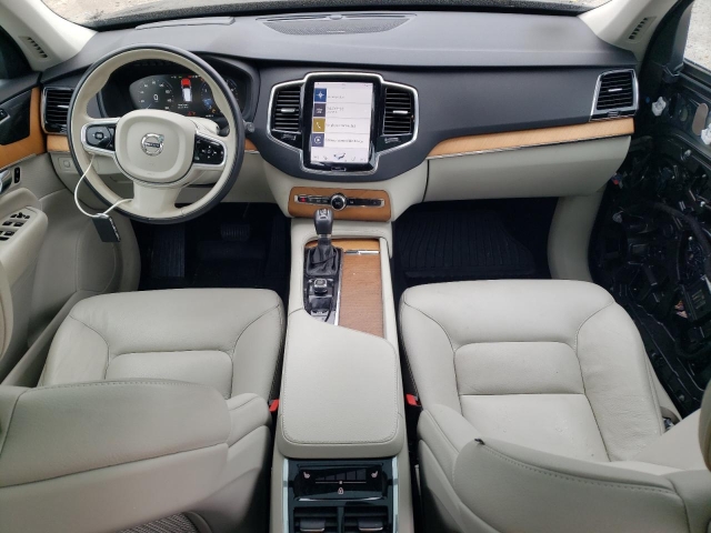 2022 VOLVO XC90 T6 MOMENTUM салон