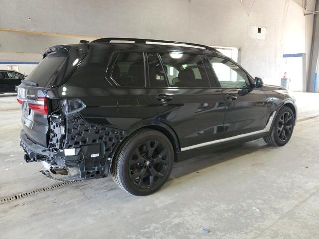 2021 BMW X7 XDRIVE40I справа сзади