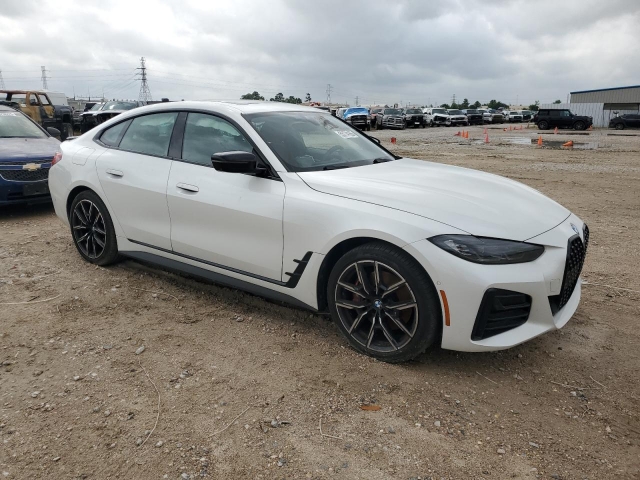 2023 BMW 430XI GRAN COUPE справа спереди