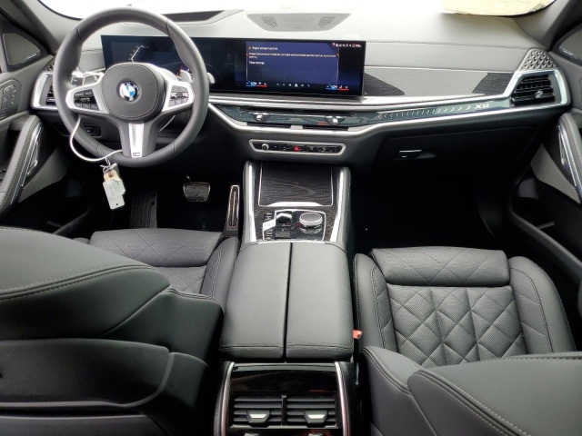 2025 BMW X6 XDRIVE40I салон 2