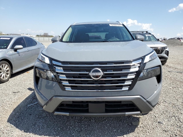 2025 NISSAN ROGUE SL спереди
