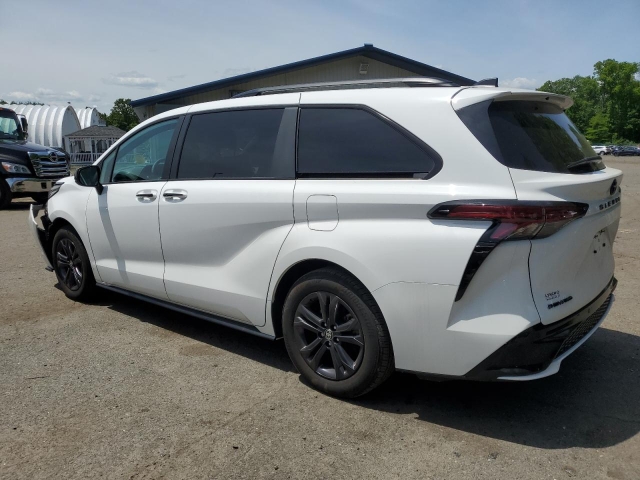 2025 TOYOTA SIENNA XSE слева сзади