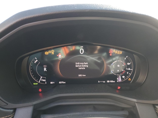 2025 MAZDA CX-70 PREMIUM PLUS панель